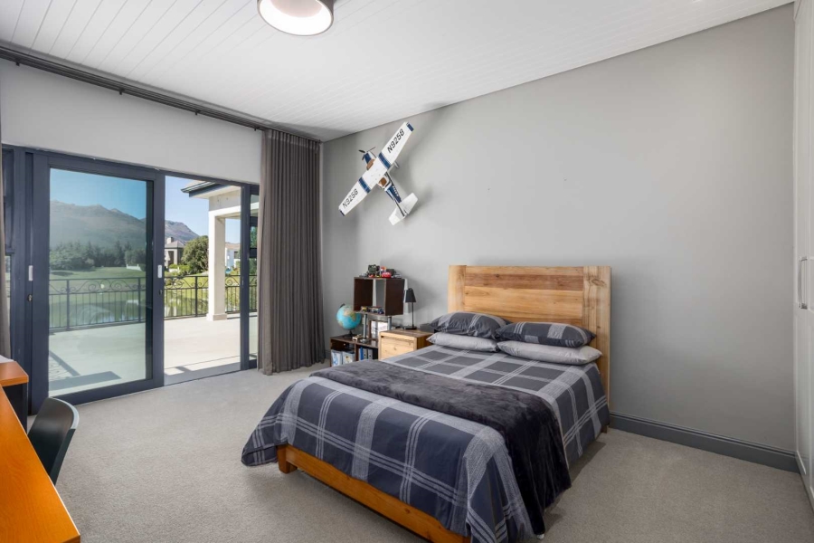 4 Bedroom Property for Sale in Val De Vie Estate Western Cape